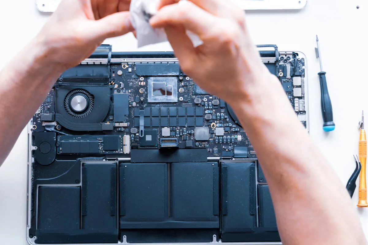 Laptop repairs in Chadwell heath romford Essex